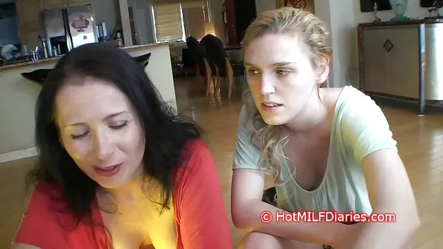 برخورد صمیمی زن شوهردار سکس نادر