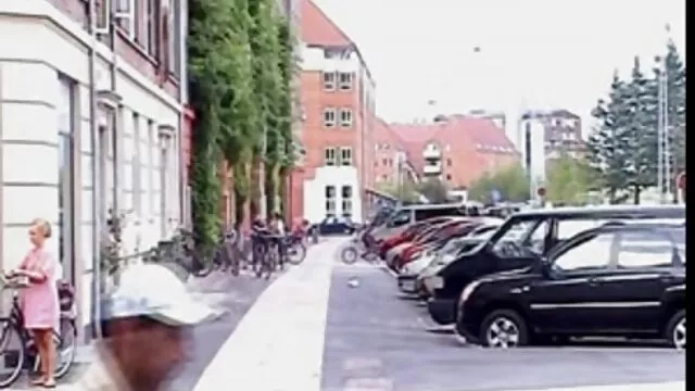 او به مادربزرگش سکیس زن تسلیم شد