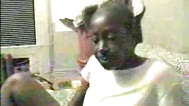 وابسته به عشق شهوانی, دانلود سکس زنان سن بالا عکس در خانه