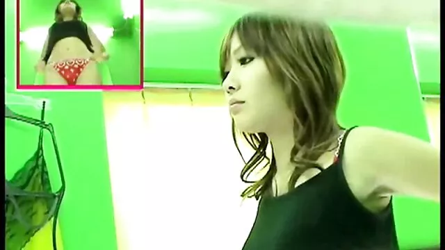 بر روی سکسزن بازن نیمکت