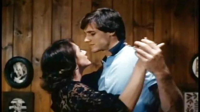 مست, هواپیماهای بدون سرنشین سکس با زن گنده پورنو