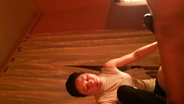 معشوق را با جنس دلپذیر سک با زن عمو انگیزه می دهد.