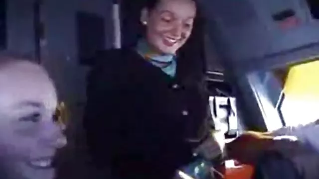 رابطه سکس دختر با مرد جنسی در نزدیکی هتل