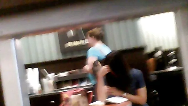 ایرا در سکس زن و شوهر مقابل متی ایستاده بود